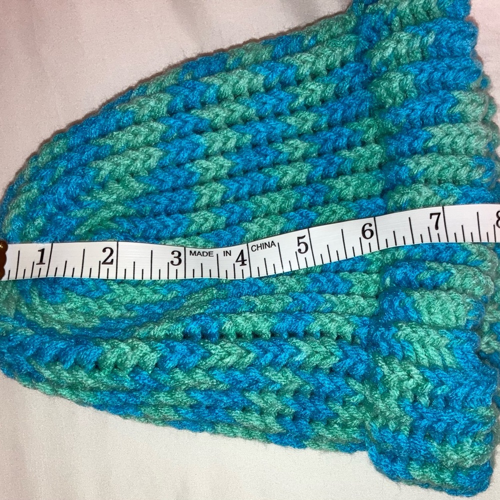 HANDMADE blue and green knit beanie hat and scarf set for adults - Picture 4 of 6